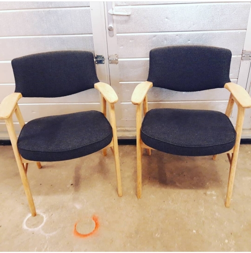 designmøbler med ny sort polstring