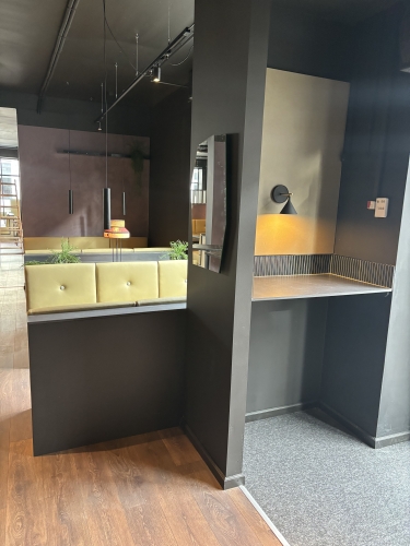 sushi restaurant møbler