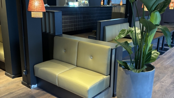polstring af møbler til restaurant