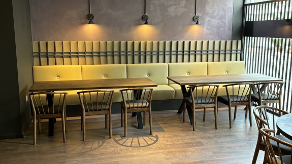 Restaurantinventar møbelpolstring