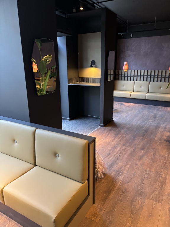 restaurantinventar ompolstret